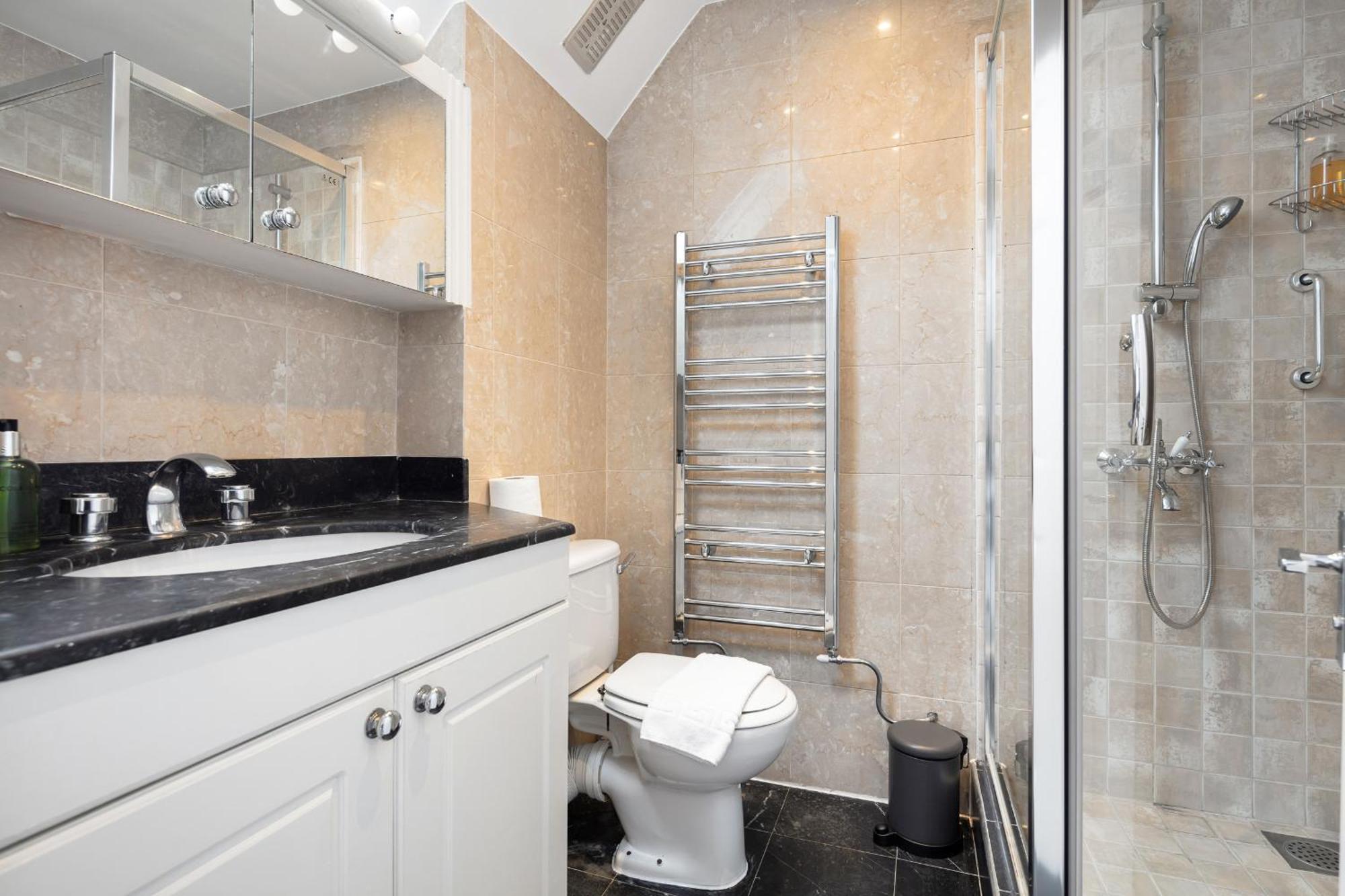 Rare 4Beds Townhouse In Kensington With Patio Villa London Exterior photo