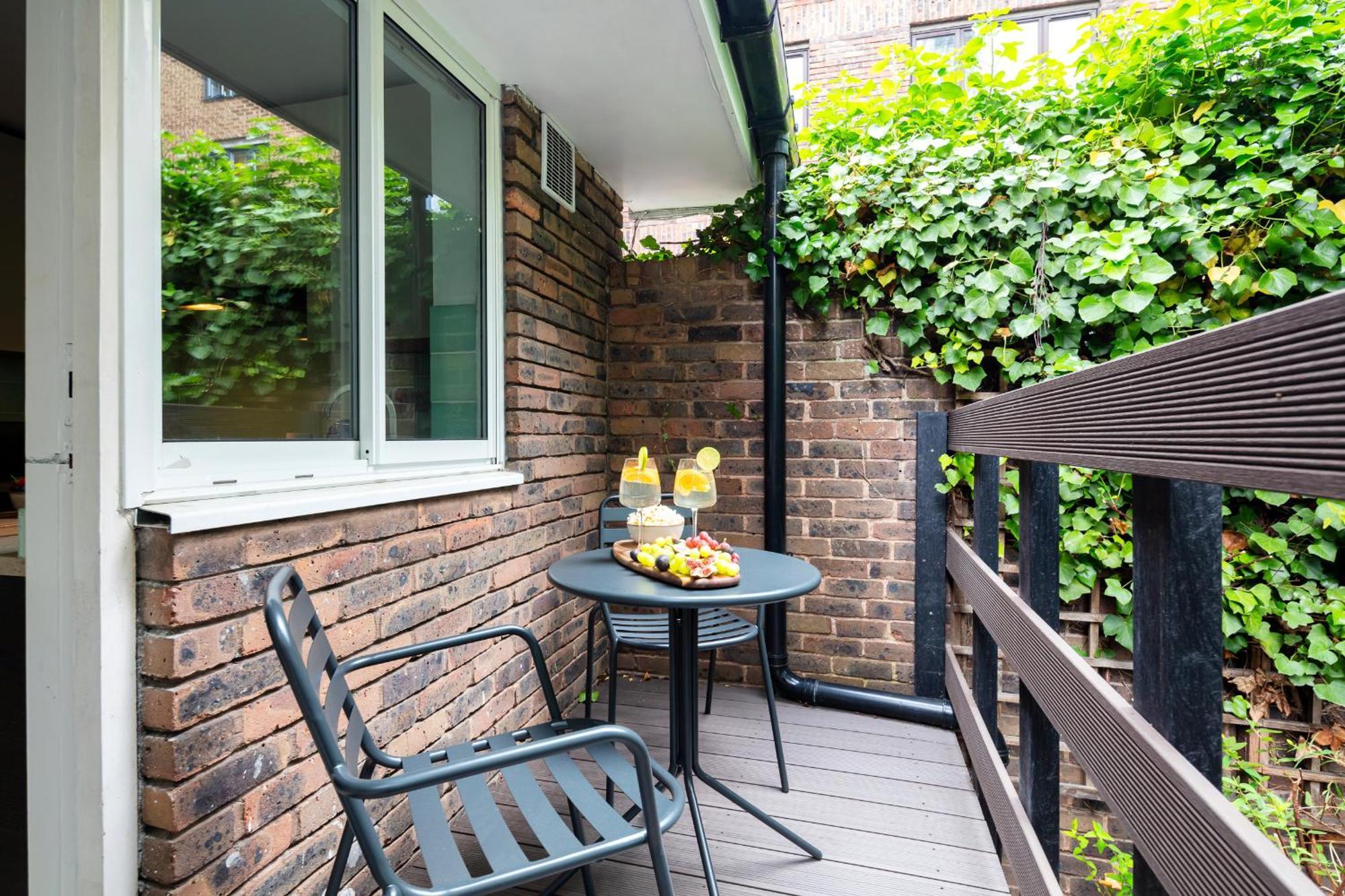 Rare 4Beds Townhouse In Kensington With Patio Villa London Exterior photo