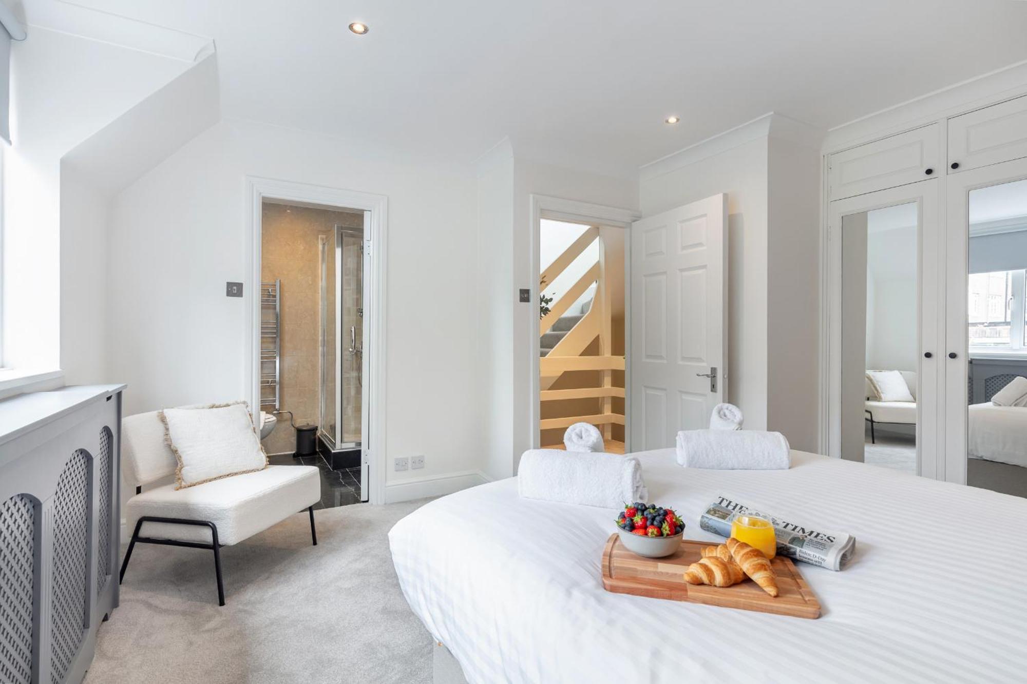 Rare 4Beds Townhouse In Kensington With Patio Villa London Exterior photo