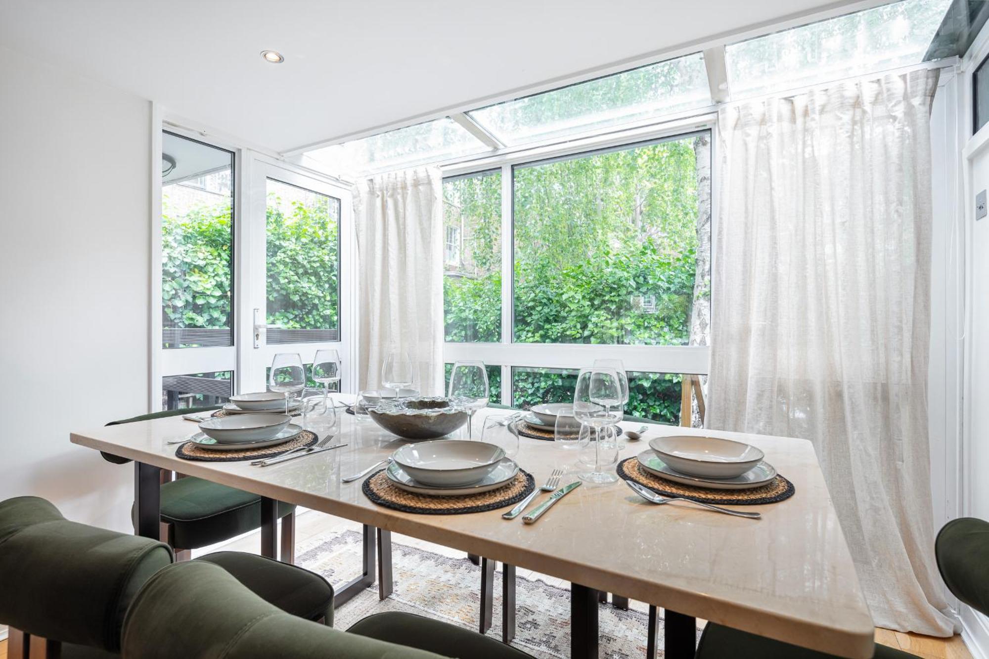Rare 4Beds Townhouse In Kensington With Patio Villa London Exterior photo