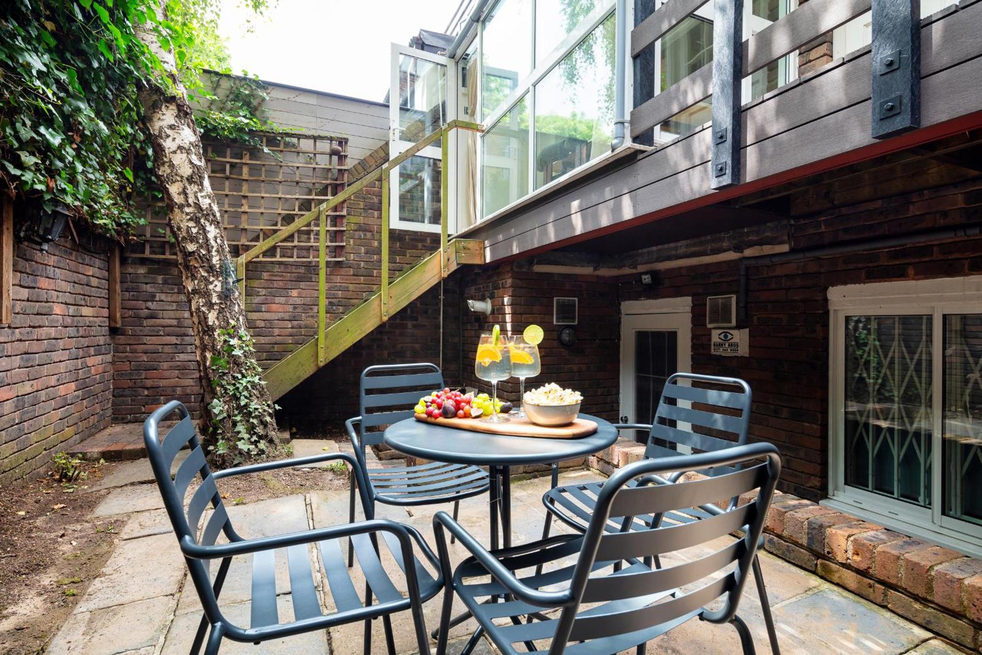 Rare 4Beds Townhouse In Kensington With Patio Villa London Exterior photo